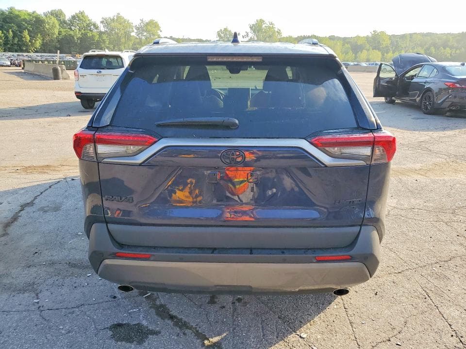 2021 TOYOTA RAV4 LIMITED 6