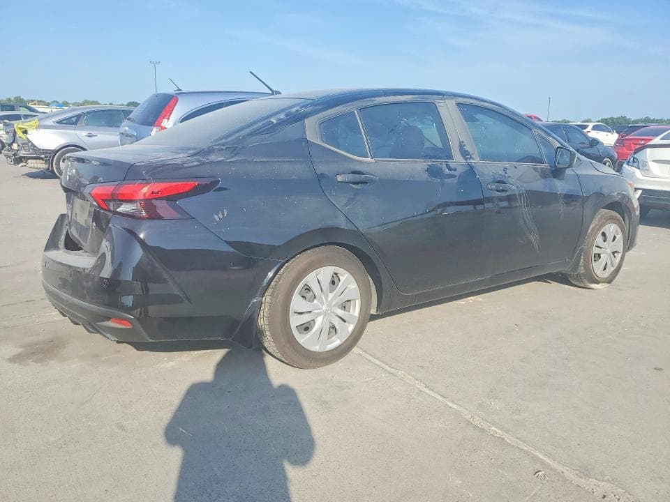 2024 NISSAN VERSA S 3