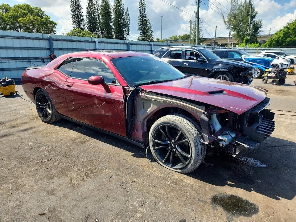 2018 DODGE CHALLENGER SXT 4