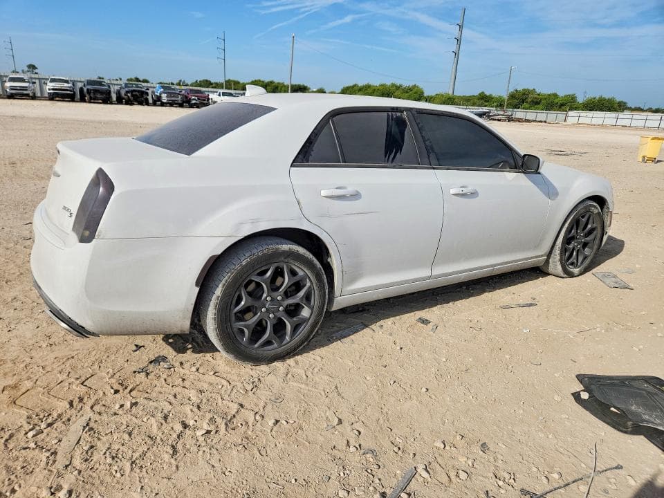 2019 CHRYSLER 300 S 3