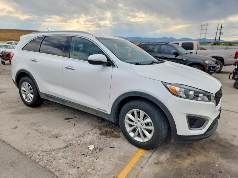 2018 KIA SORENTO LX V6 4