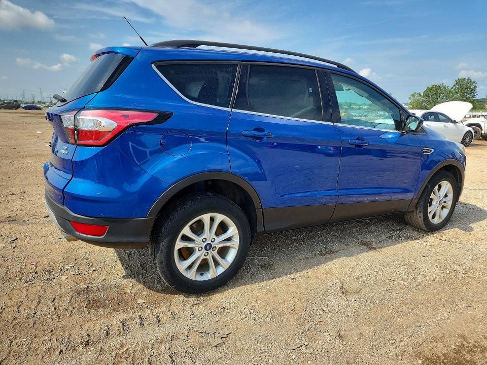 2017 FORD ESCAPE SE 3