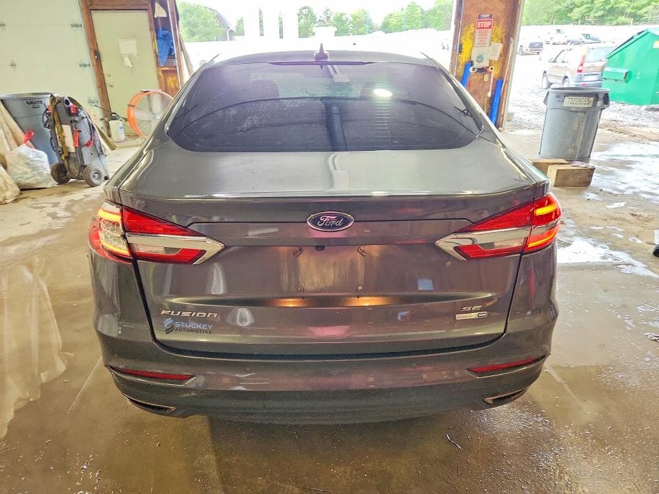 2020 FORD FUSION SE 6