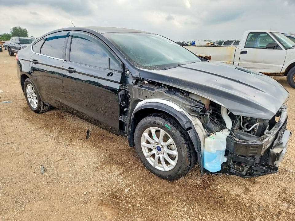 2017 FORD FUSION S 4