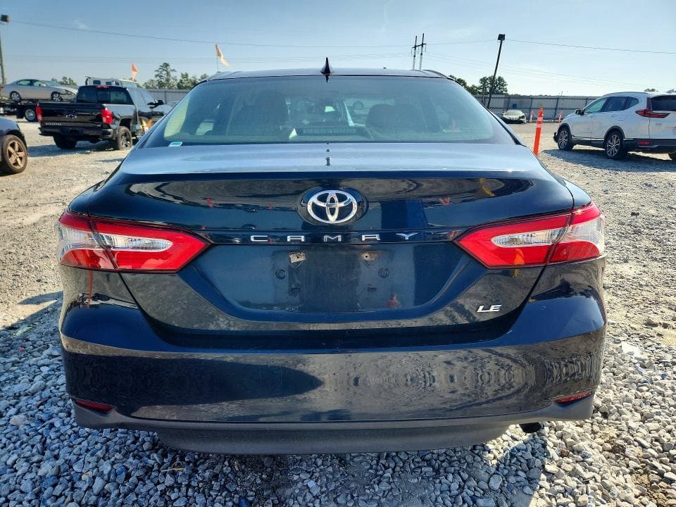 2019 TOYOTA CAMRY LE 6