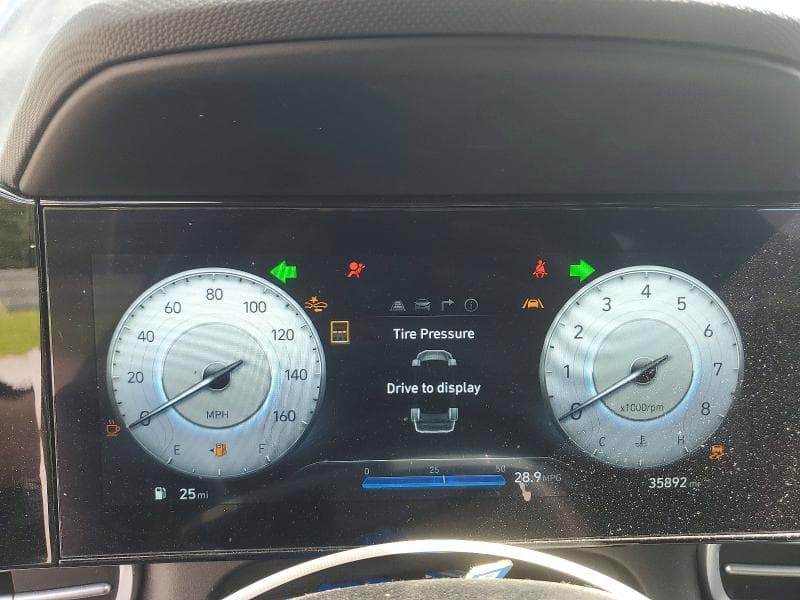 2024 HYUNDAI ELANTRA SEL 9