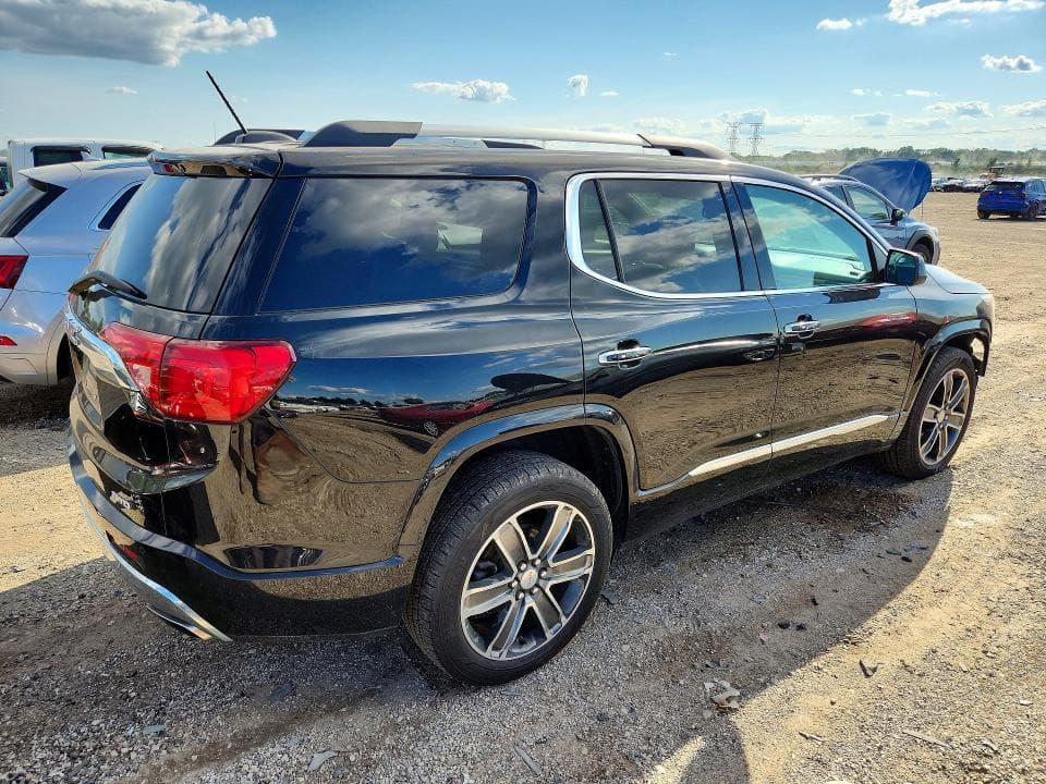 2017 GMC ACADIA DENALI 3