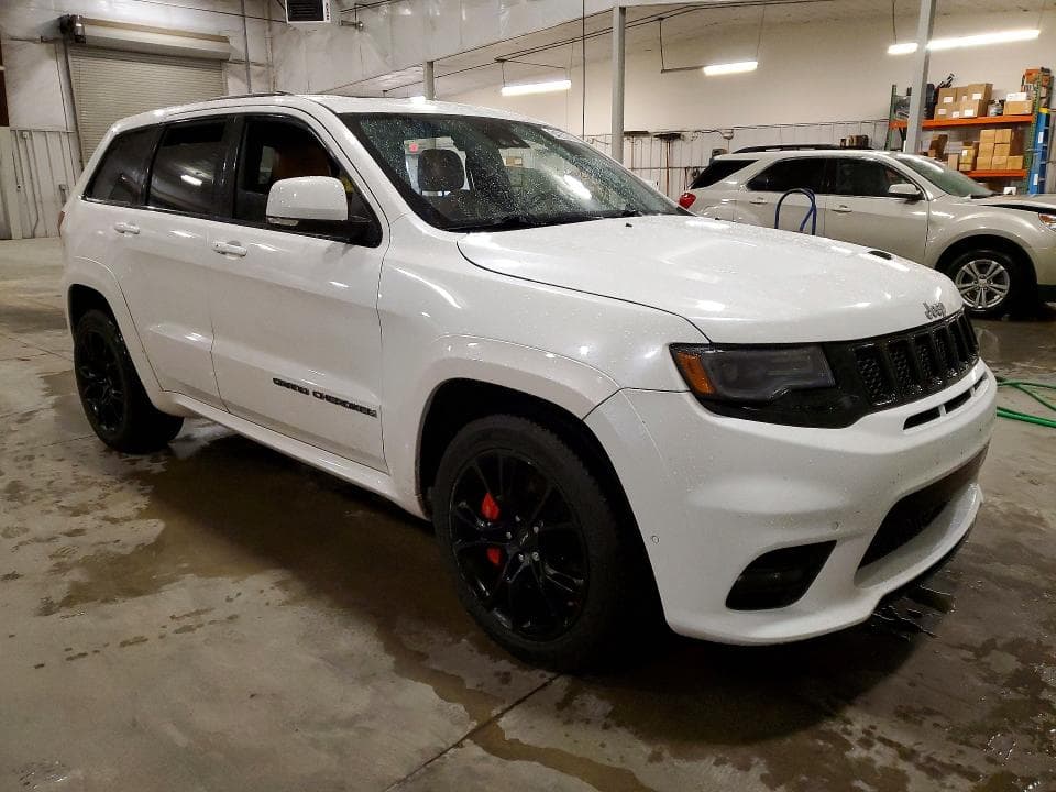 2017 JEEP GRAND CHEROKEE SRT-8 4