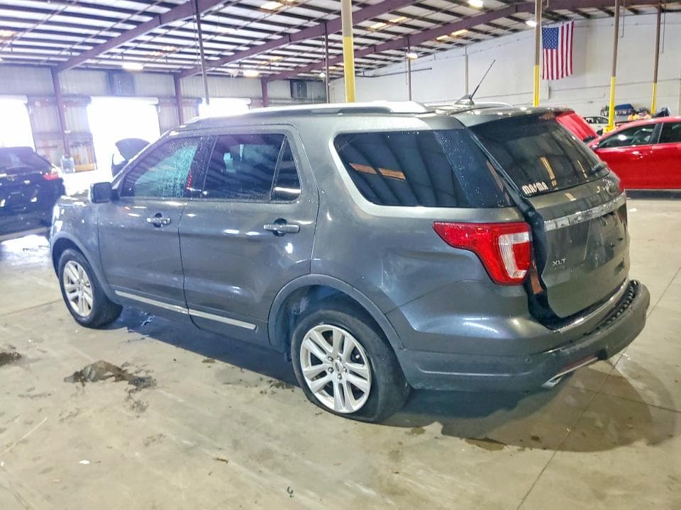 2018 FORD EXPLORER XLT 2