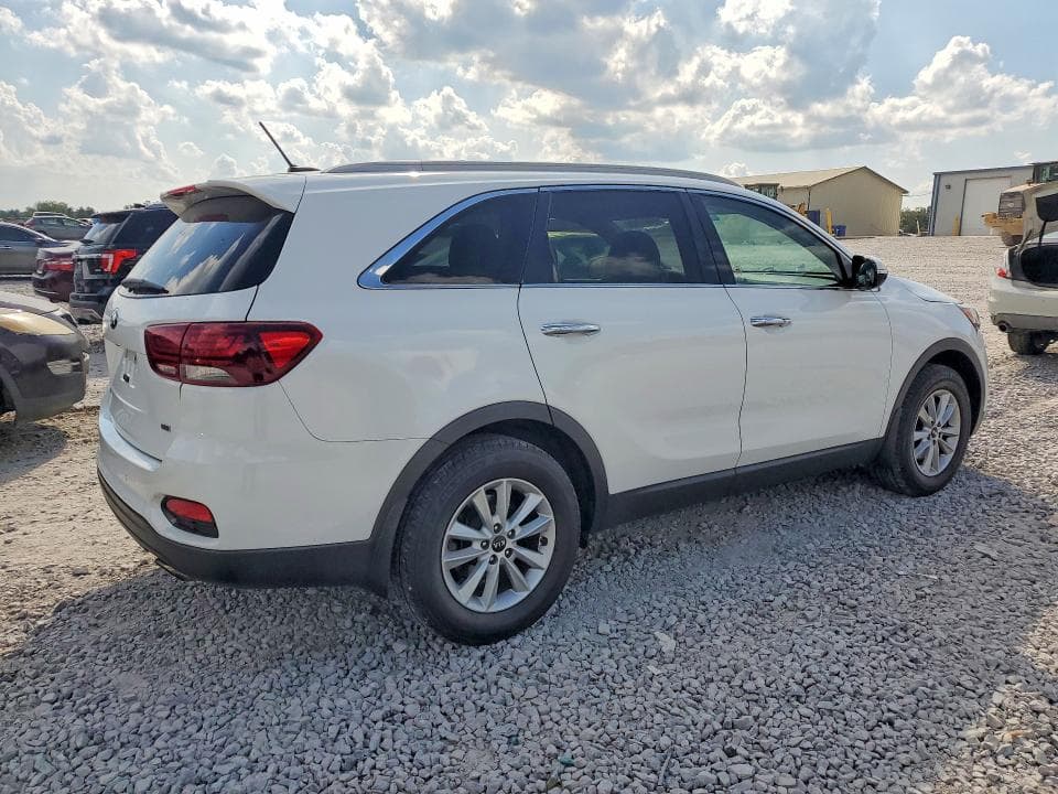 2020 KIA SORENTO LX 3