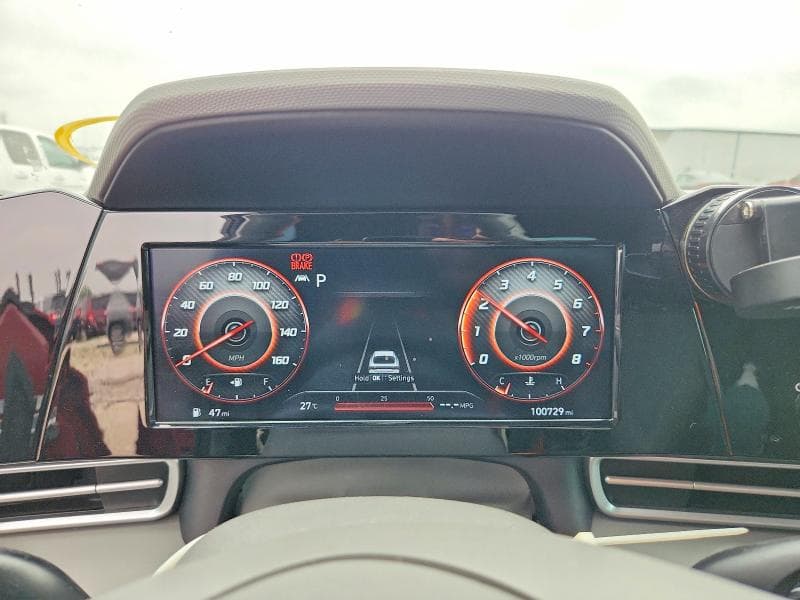 2022 HYUNDAI ELANTRA SEL 9