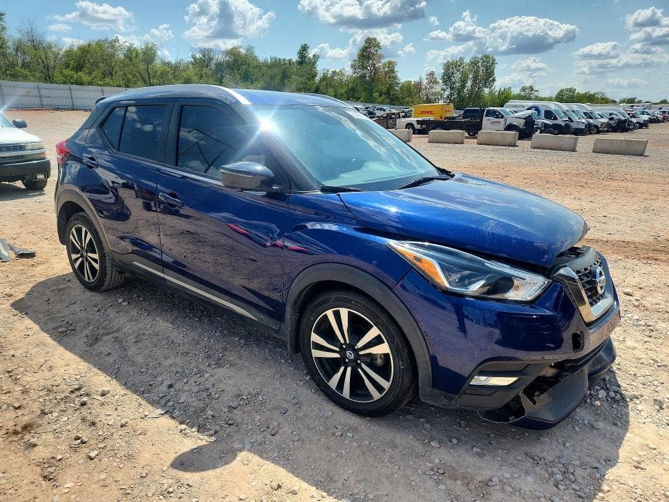 2019 NISSAN KICKS SR 4