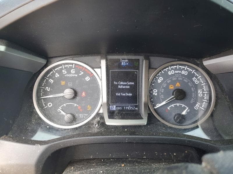 2020 TOYOTA TACOMA SR5 V6 9