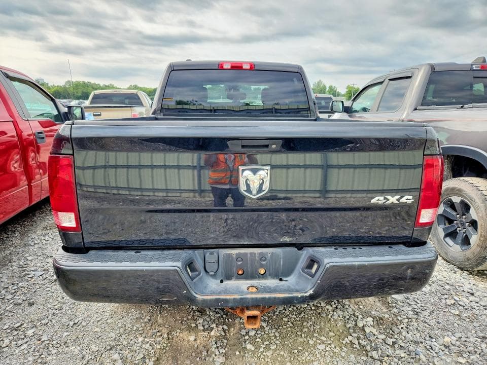2017 RAM 1500 ST 6
