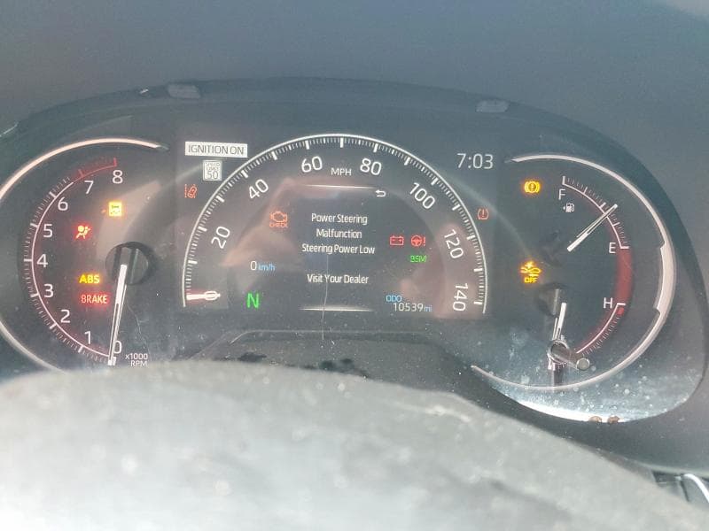 2025 TOYOTA RAV4 XLE 9