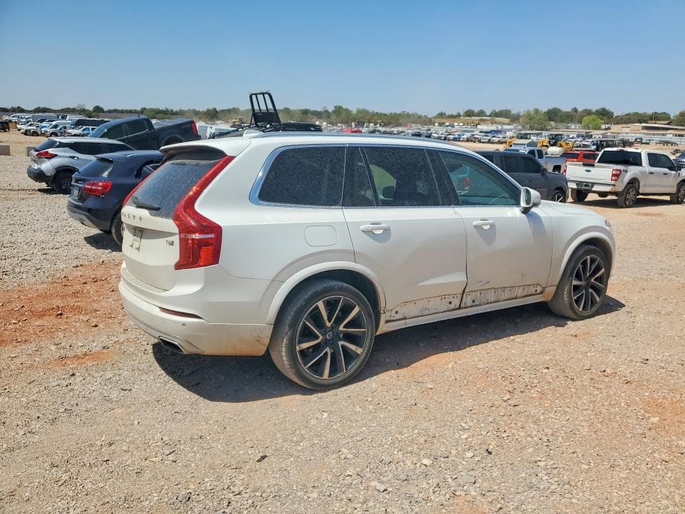 2020 VOLVO XC90 T6 MOMENTUM 3