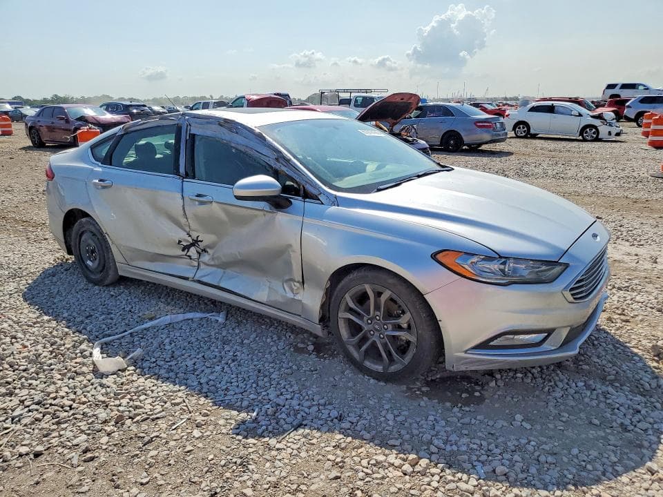 2018 FORD FUSION SE 4