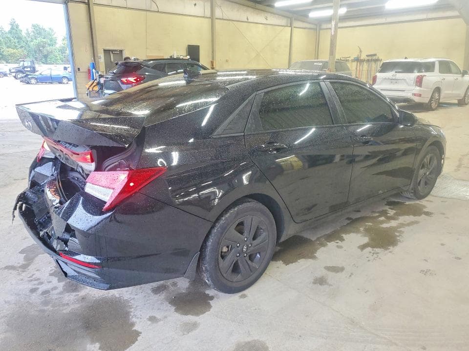2023 HYUNDAI ELANTRA SEL 3