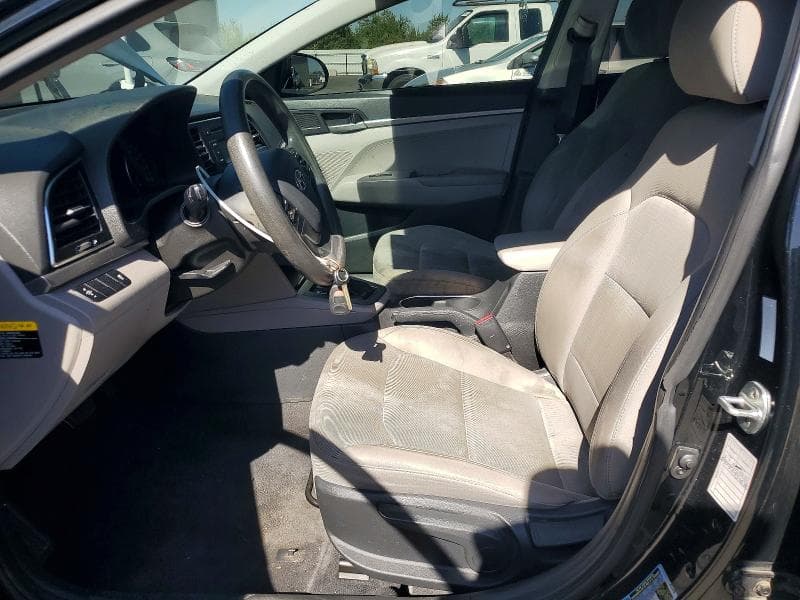 2017 HYUNDAI ELANTRA SE 7
