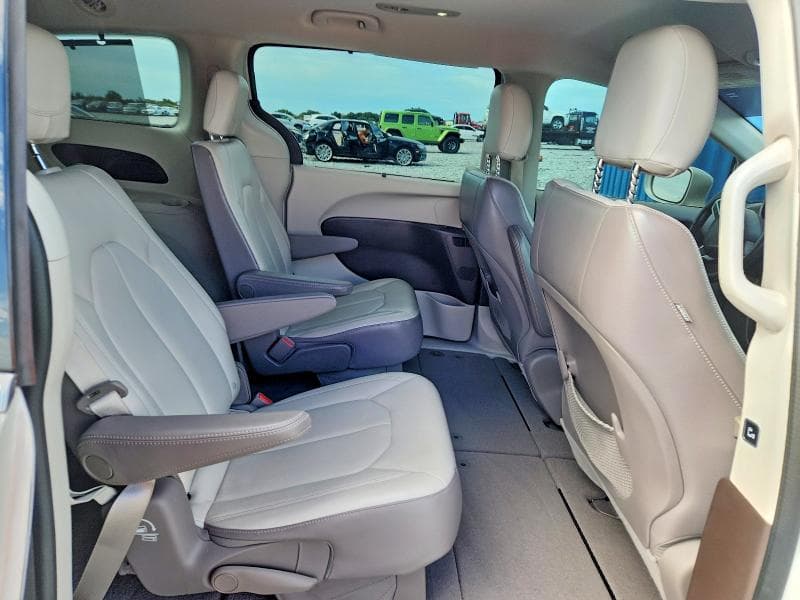 2017 CHRYSLER PACIFICA TOURING L 11