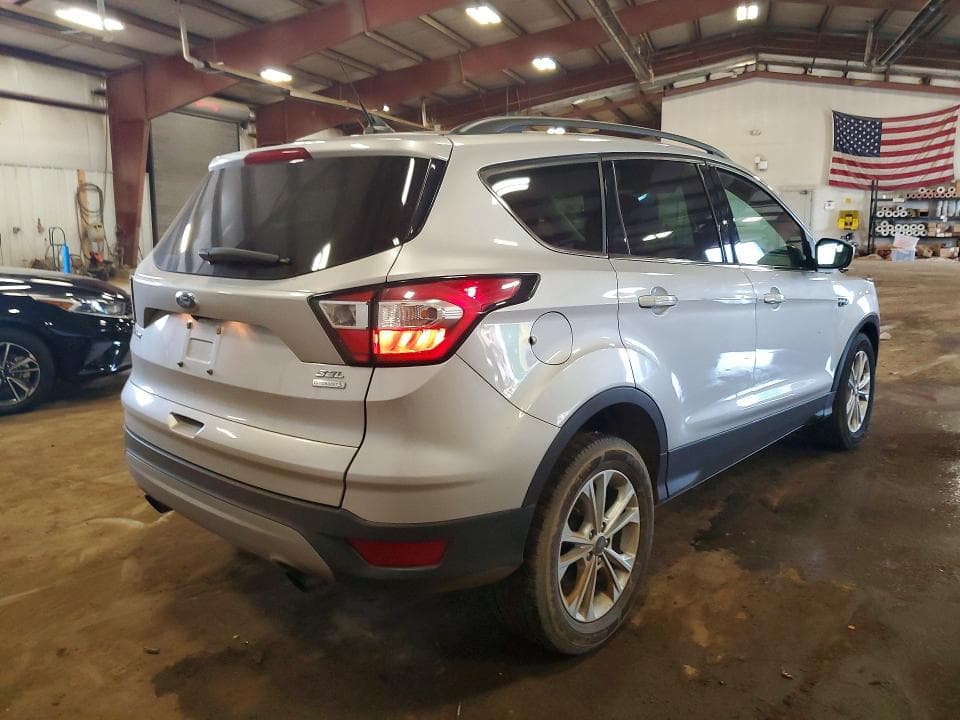 2018 FORD ESCAPE SEL 3