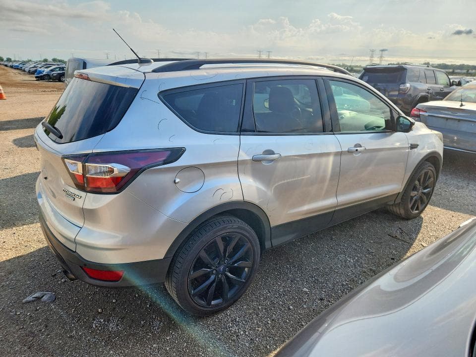 2017 FORD ESCAPE TITANIUM 3