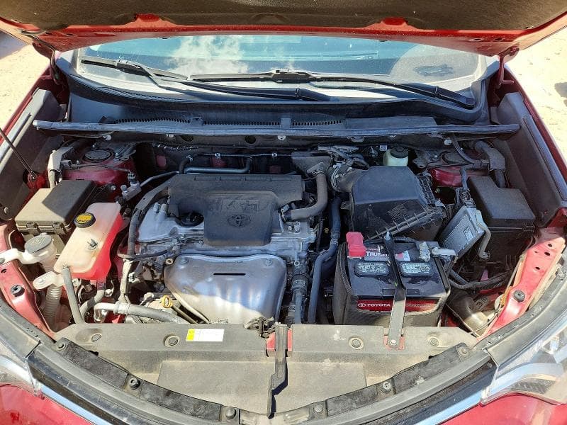 2018 TOYOTA RAV4 XLE 11
