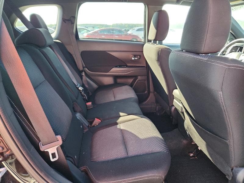 2018 MITSUBISHI OUTLANDER SE 11
