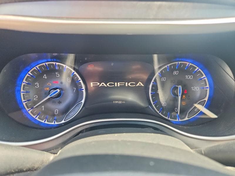 2023 CHRYSLER PACIFICA TOURING L 9