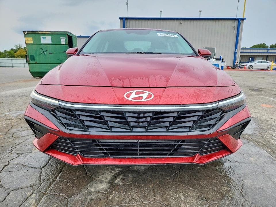2024 HYUNDAI ELANTRA SEL 5