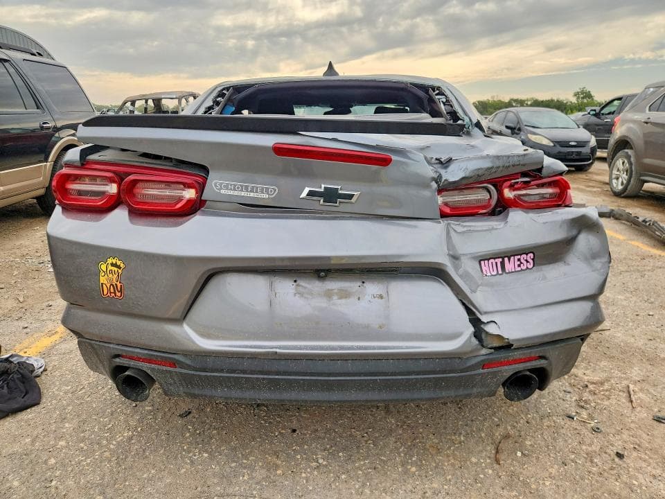 2019 CHEVROLET CAMARO LS 6