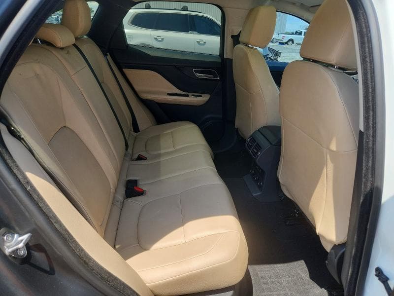 2017 JAGUAR F-PACE PREMIUM 11