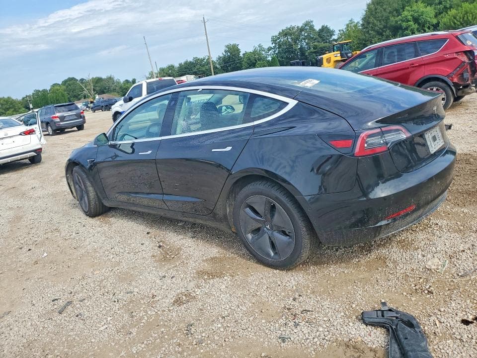 2018 TESLA MODEL 3 2