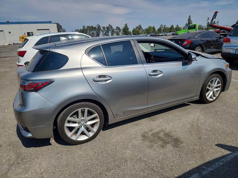 2017 LEXUS CT 200 3