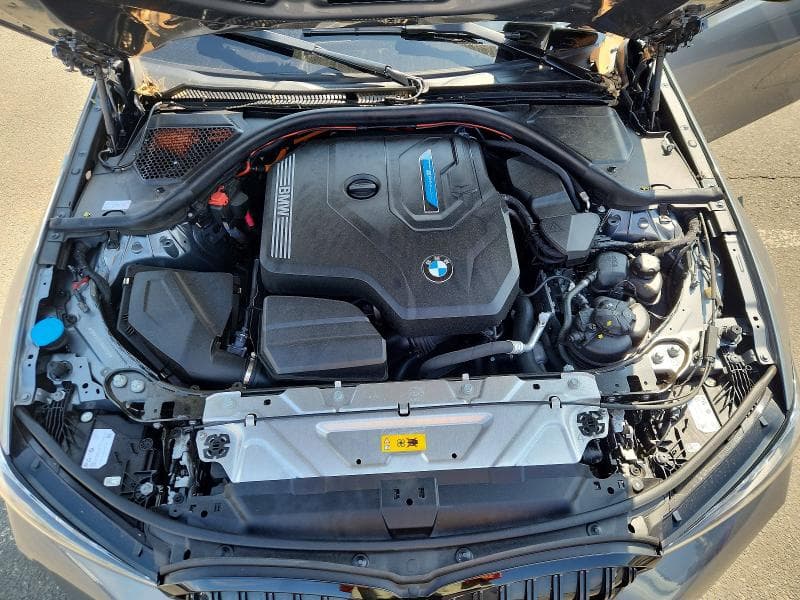 2023 BMW 330XE 11