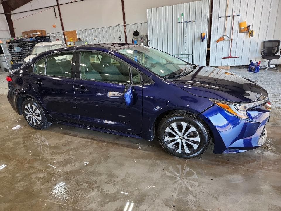2022 TOYOTA COROLLA LE 4