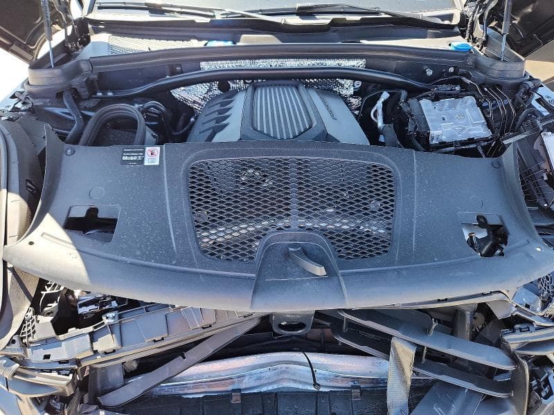 2026 PORSCHE MACAN BASE 12