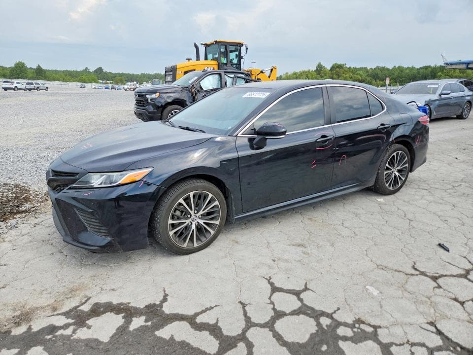 2019 TOYOTA CAMRY SE - 1