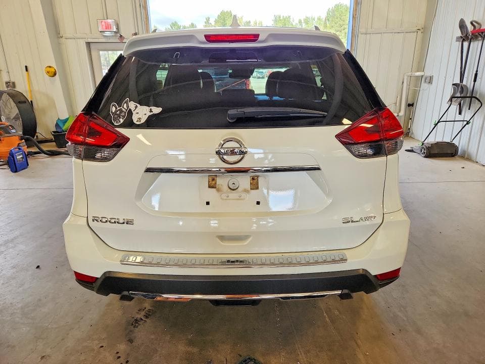 2017 NISSAN ROGUE SL 6