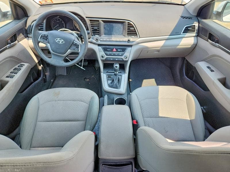 2017 HYUNDAI ELANTRA SE 8