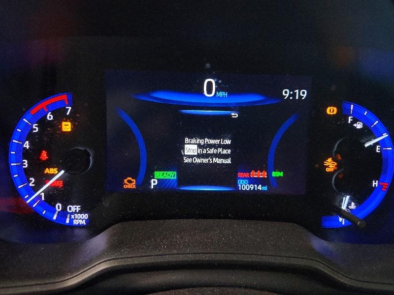 2022 TOYOTA COROLLA LE 9