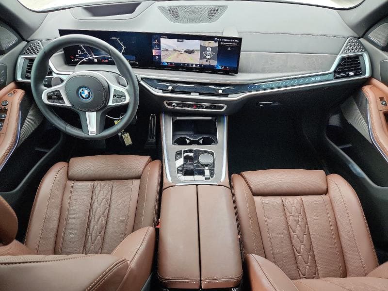 2026 BMW X5 XDRIVE50E 8