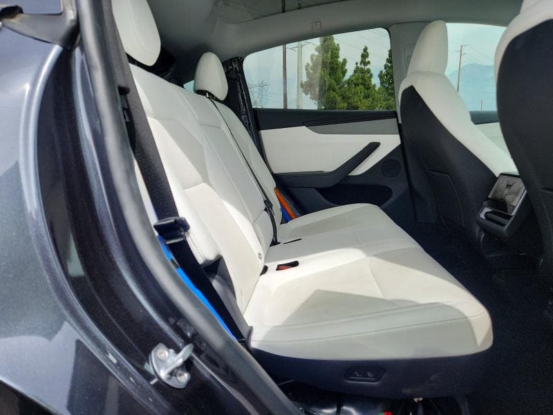 2026 TESLA MODEL Y 10
