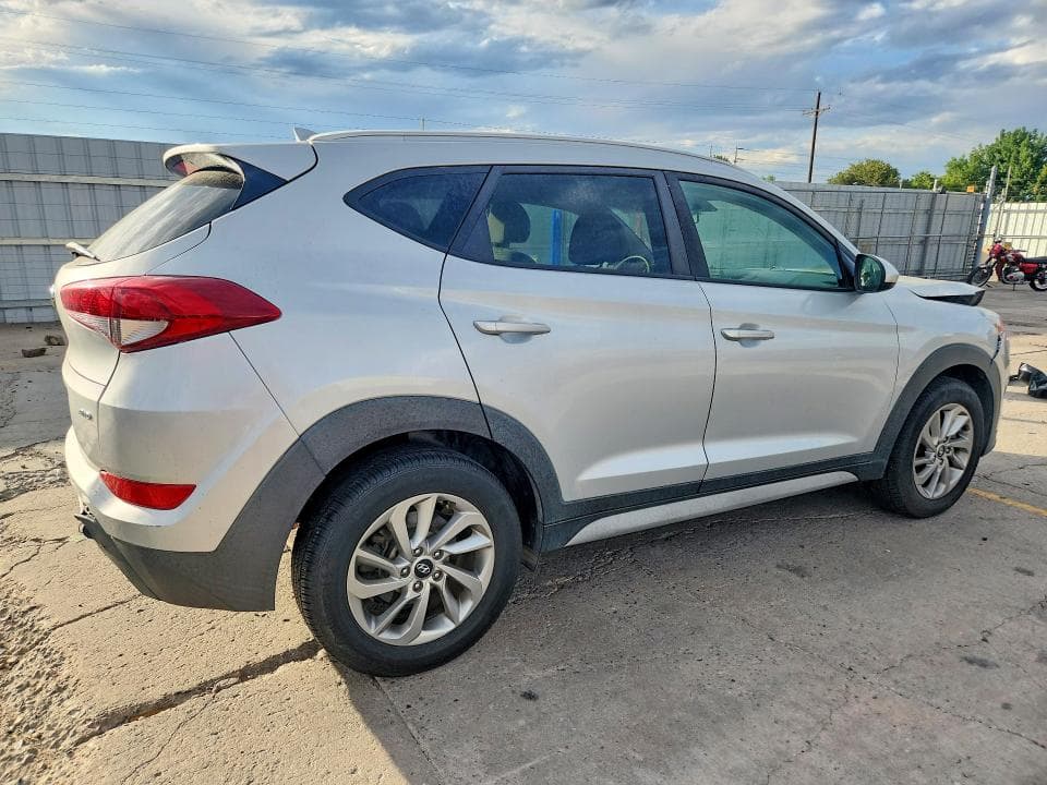 2018 HYUNDAI TUCSON SEL 3