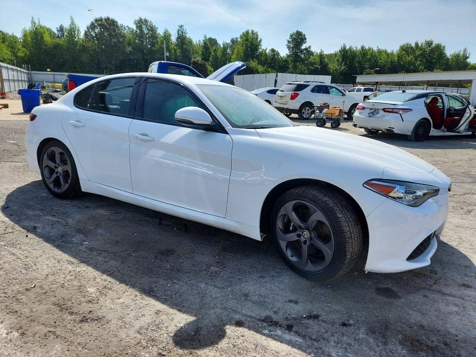 2018 ALFA ROMEO GIULIA 4