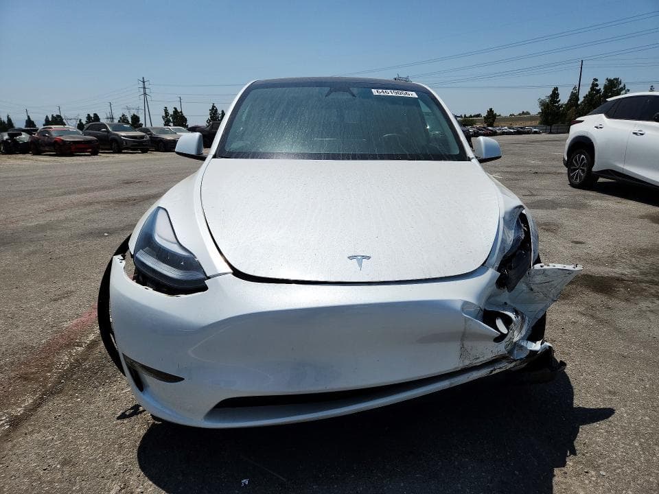 2025 TESLA MODEL Y 5