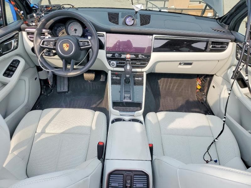 2026 PORSCHE MACAN S 8