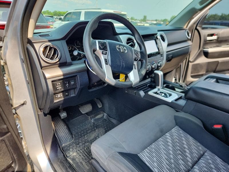 2019 TOYOTA TUNDRA SR5 8