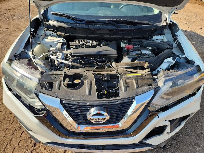 2017 NISSAN ROGUE SV 11