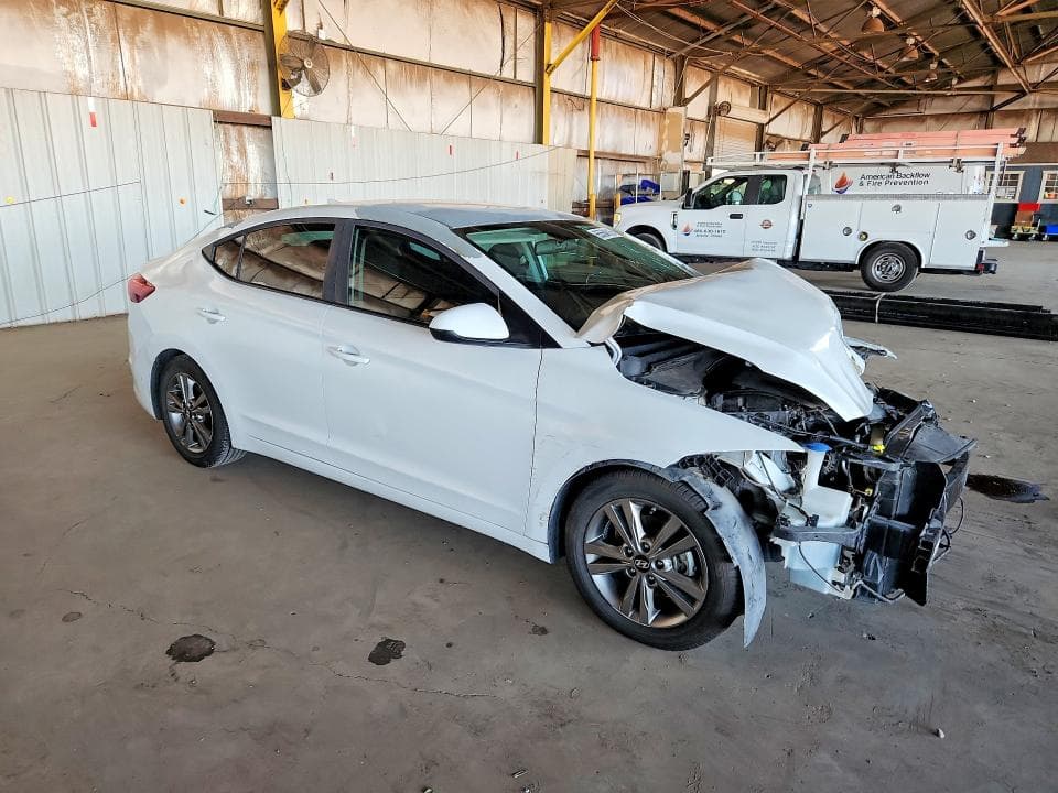 2018 HYUNDAI ELANTRA SEL 4